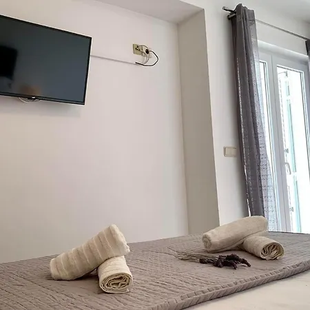 Nikola Skarica 8 Apartament *